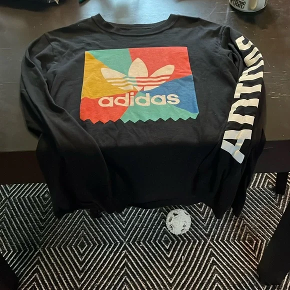 Adidas long sleeved tshirt. Size small men’s. GUC. - Picture 1 of 2